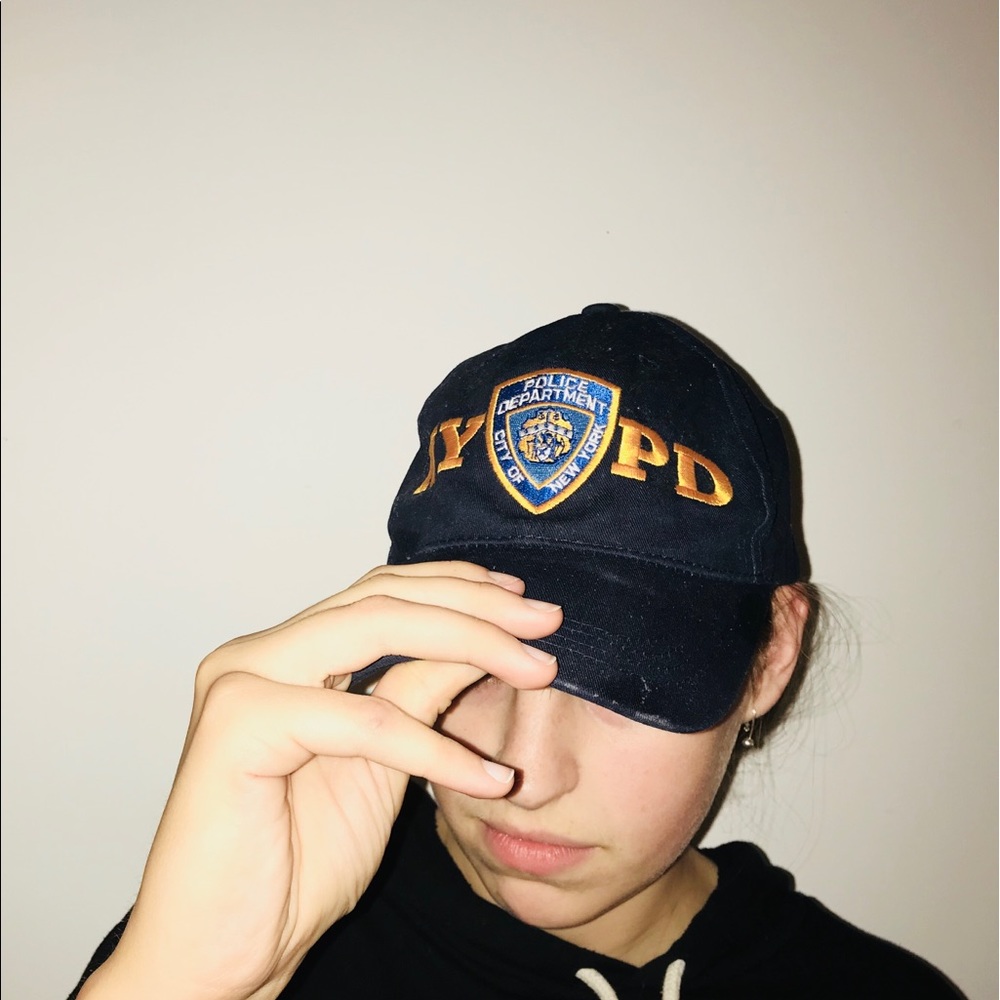 NYPD baseball cap ✔️